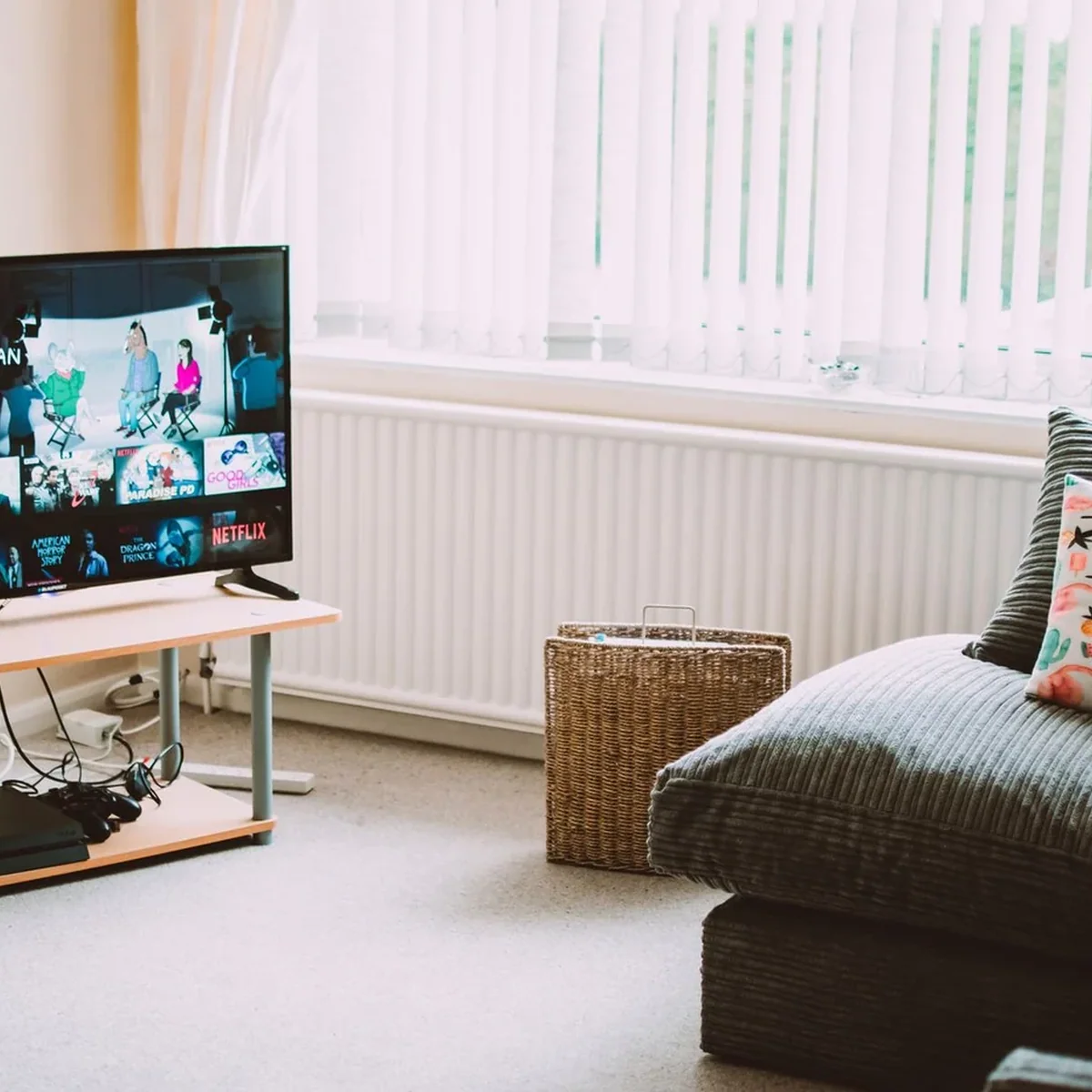 Universal Fixed TV Wall Mount for sale in Kenya